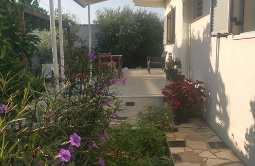 Mbrostar-Urë Villa | Villa 2015