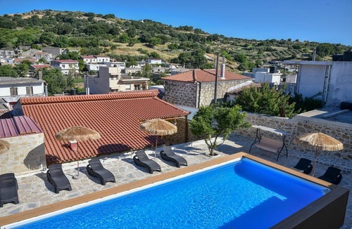 Vlachiana Villa | Villa 4 Season Poolside Paradise in Crete