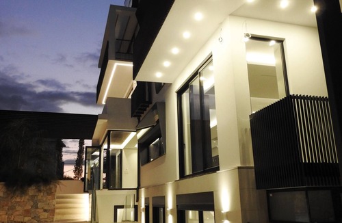 Voula House | Villa 5 bedroom home in Voula Riviera Greece