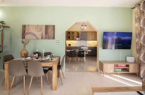 Salamis Villa | Villa Aelia Luxury Maisonette
