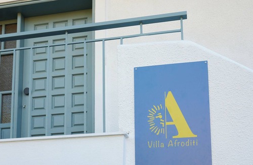 Steni Dirfyos House | Villa Afroditi by ΜΡS