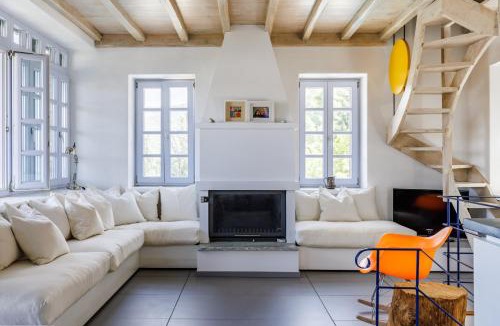 Skopelos Town Villa | Villa Almond