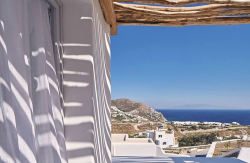 Paraga Villa | Villa Alqasr - 3BD, Luxury villa, near beach Elia