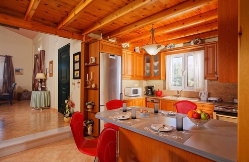Kastelli Villa | Villa AnnaMaria with Swimming Pool