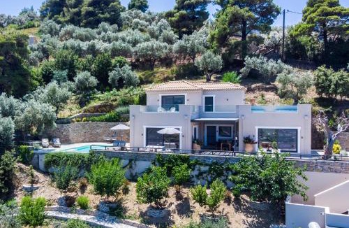 Skopelos Villa | Villa Antigone Luxury Retreat