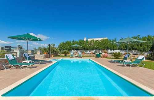 Apokoronas Villa | Villa Antina by PosarelliVillas