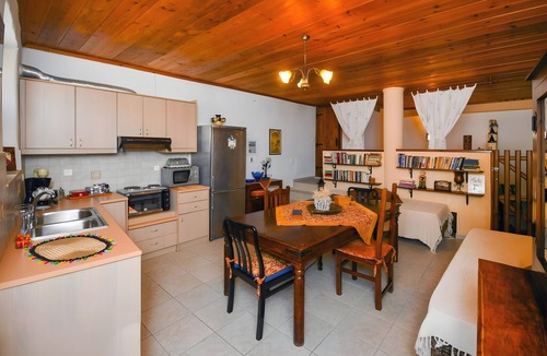 Archanes Apartment | Villa 'Apartment 2' with Private Terrace