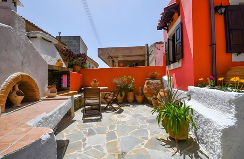 Archanes Apartment | Villa 'Apartment 2' with Private Terrace