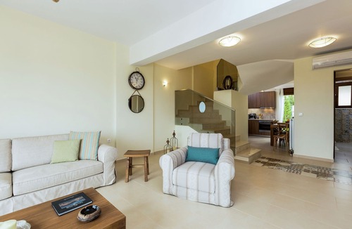 Skouloufia Villa | Villa Arkadi with Panoramic Pool and Nature