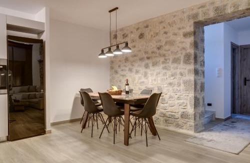Arachova Ski Chalet | Villa Athina Stone & Snow