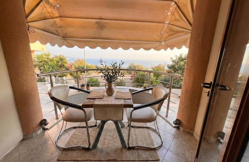 Qender Apartment | Villa Behar - Beachfront Apartment
