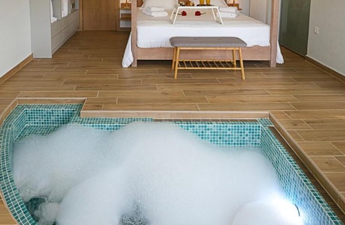 Kato Galatas Villa | Villa Belle Helene Kalamaki Chania