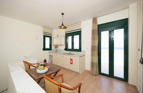 Adelianos Kampos Villa | Villa Diamantis - Six Bedroom Villa, Sleeps 12