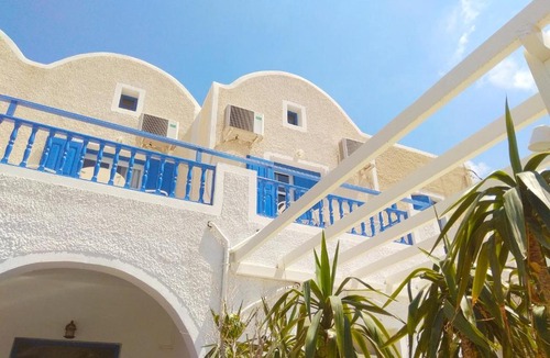 Kamari Hotel | Villa Dioni