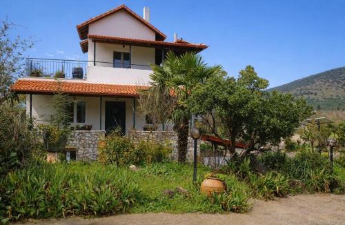 Kefalochori Villa | Villa Dorothy - Mountain View Retreat, Polydrosos