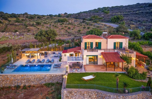 Atsipópoulon Villa | Villa Eagles - With Private Pool