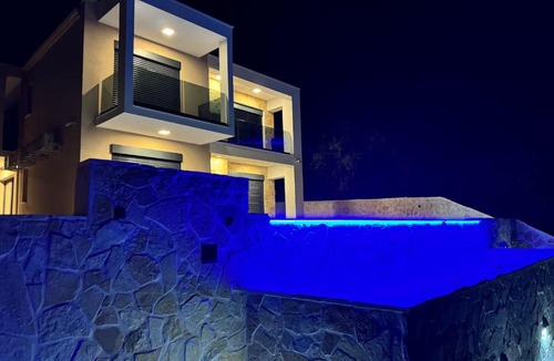 Nea Smirni Villa | villa efraim