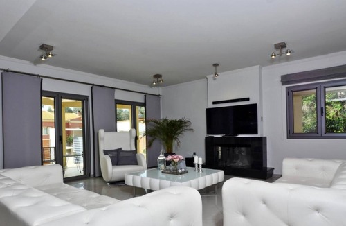 Kavos Villa | Villa Elegio - Four Bedroom Villa, Sleeps 12