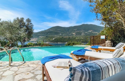 Sivota Villa | Villa Elpida