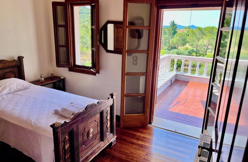 Istiaia-Aidipsos Villa | Villa Emmanuela – Spacious Coastal Retreat for Families & Friends