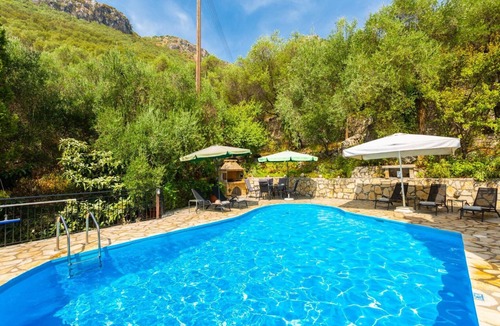 Nisaki Villa | Villa Evie - Three Bedroom Villa, Sleeps 5