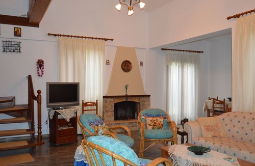 Alikianos House | Villa Flora