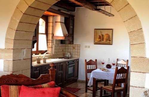 Likotinarea Villa | Villa for 2-4 Adults – Two Floors, Mountain View, Wi-Fi, Air Conditioning
