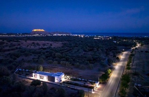 Archangelos House | "Villa Galini" by Interhome
