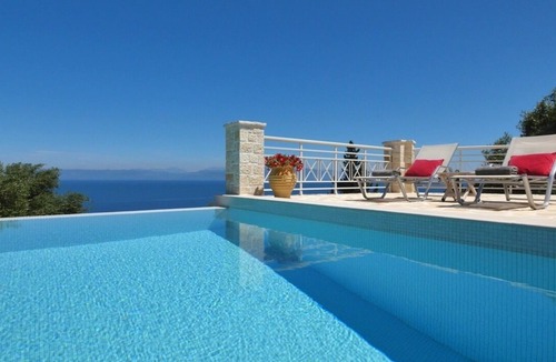 Rantatika Villa | Villa Heleni - Three Bedroom Villa, Sleeps 6