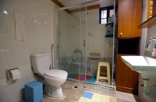 Kandia House | Villa Helios is a country house in a very quiet area, 200 meters from the sea.