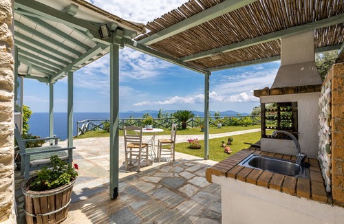 Xanthi Region Villa | Villa in Glossa With Private Pool and Views to Aegean