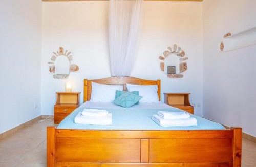 Parikia House | Villa Ioanna for 10 - AllParos Villas