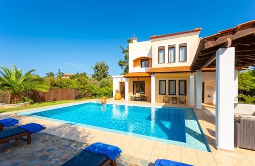 Kefalas Villa | Villa Kefalas Large Private Pool AC WiFi