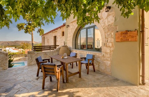 Makhairoi Villa | Villa Kirke with private swimming pool