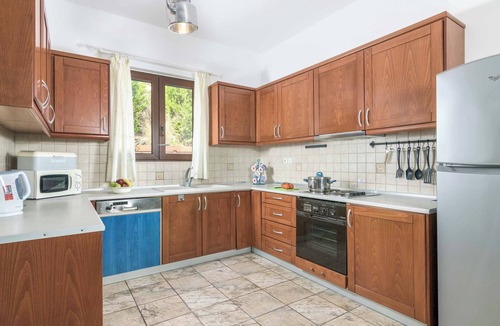 Vlicha Villa | Villa Krini Selini - Three Bedroom Villa, Sleeps 6