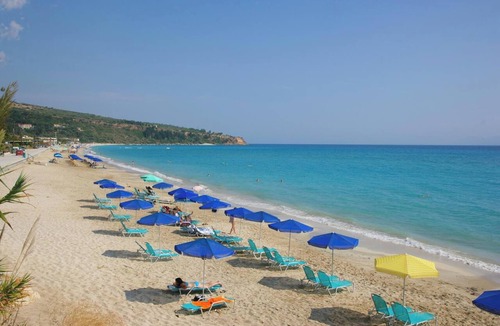Klismata Villa | Villa La Vie - Three Bedroom Villa, Sleeps 6