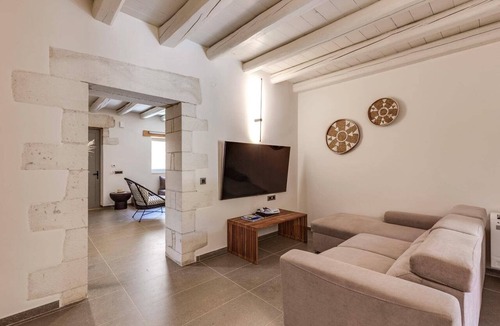 Georgioupolis Villa | Villa Lefkothea by Villa Plus