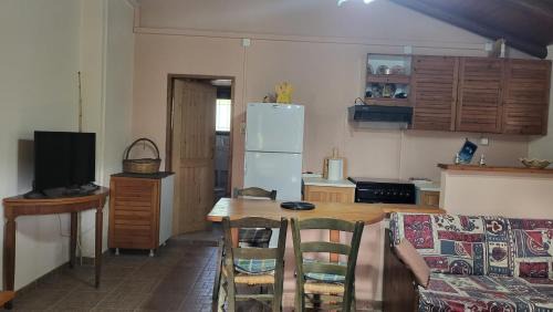 Ramia Villa | Villa Lochia - Χαντζό House