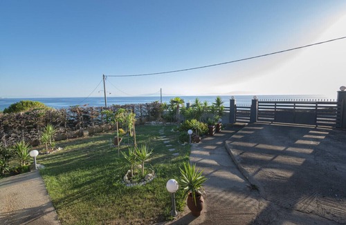 Nea Potidaia Villa | Villa Mare Vista by RentalsPro - Nea Potidaia Halkidiki