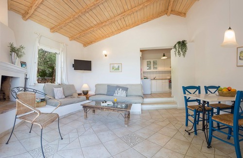 Agios Nikitas Villa | Villa Myrtia - Agios Nikitas Villas