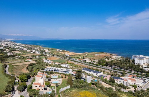Skaleta Villa | Villa Nikos - Private Pool & Seaview only 500m from the Beach