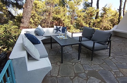 Kanapitsa Villa | Villa Nova 2: Cozy 2-bedroom villa near Kanapitsa