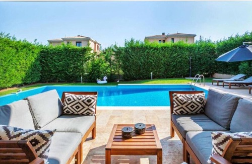 Kassandra Villa | Villa Oceana by Luxlikehome