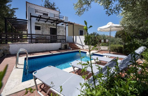 Douliana House | Villa Olivia - a compund villa witha private pool