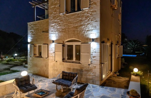 Kolymbari Villa | Villa On The Beach Crete Tavronitis Maris Mare