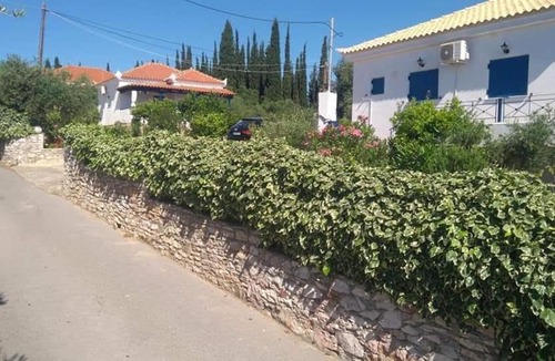 Kompi Apartment | Villa Panorama Michalis Haikos two minutes walk to the beach Peroulia