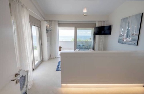 Elia Nikitis Villa | Villa Pathos: Beachfront Bliss with Pool & Panoramic Views/3 bdrs
