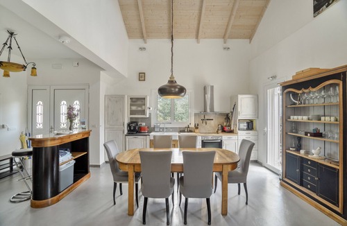 Divarata Villa | Villa 'Pilali' with Sea View, Wi-Fi and Air Conditioning
