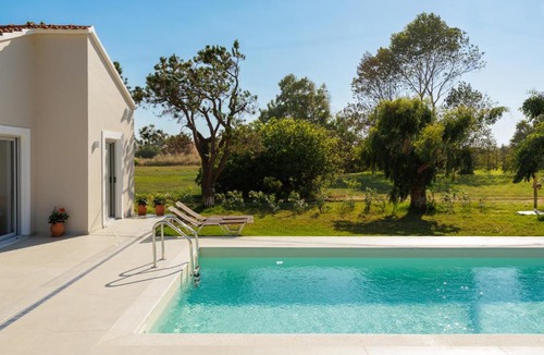 Almiros Beach Villa | Villa Prado