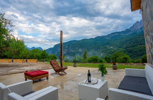 Shale House | villa prelatheth